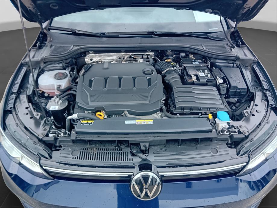 VW Golf 8 Variant 2.0 TDI DSG Style *Panorama * Navi *Alu 18, fotografija 15