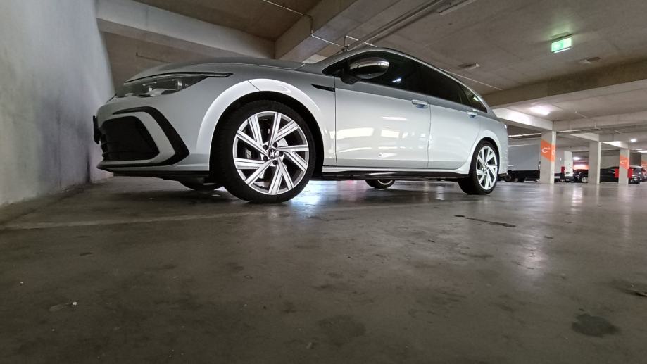 VW Golf 8 R oprema 2,0 TDI DSG automatik 150 ks IQ Led svjetla, fotografija 4