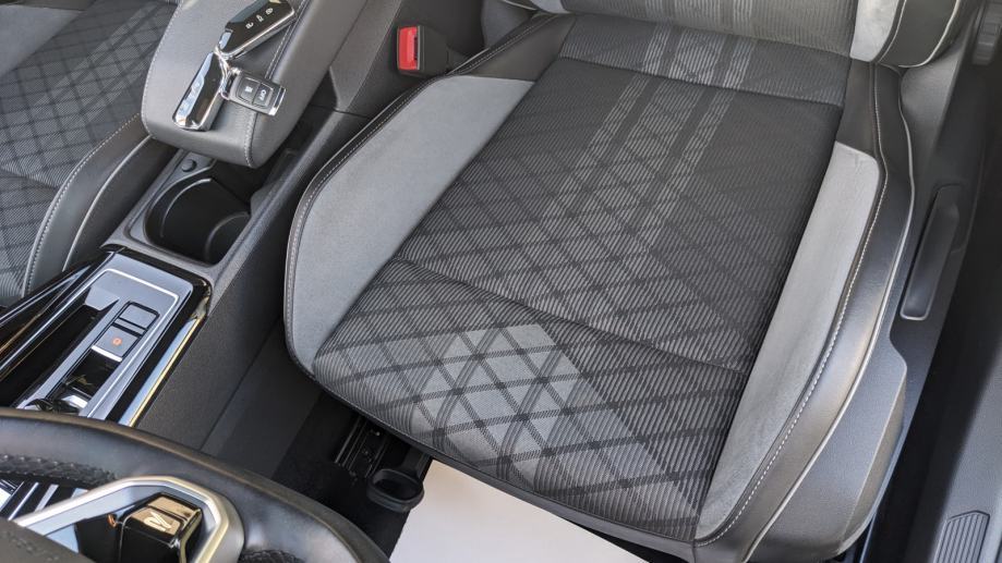 VW GOLF 8 VARIANT R-LINE 2.0 TDI DSG HARMAN/KARDON, fotografija 16