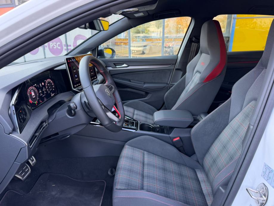 VW Golf 8.5 2.0 GTI DSG 195kw, fotografija 12