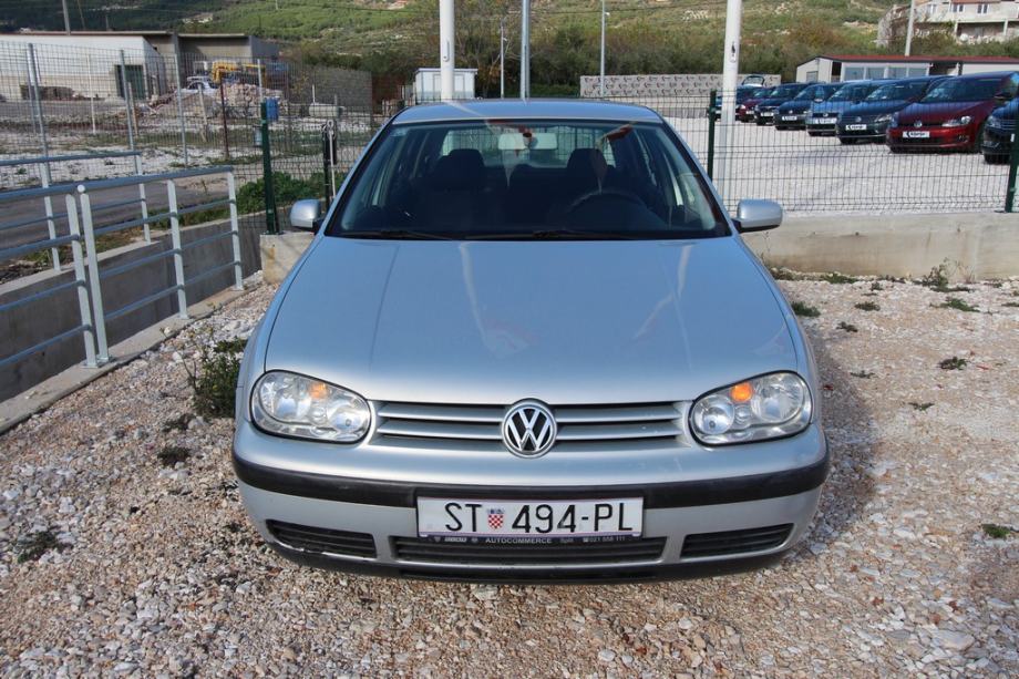 VW Golf IV 1,4***PRVI VLASNIK**BEZ ULAGANJA**KLIMA**, 2000