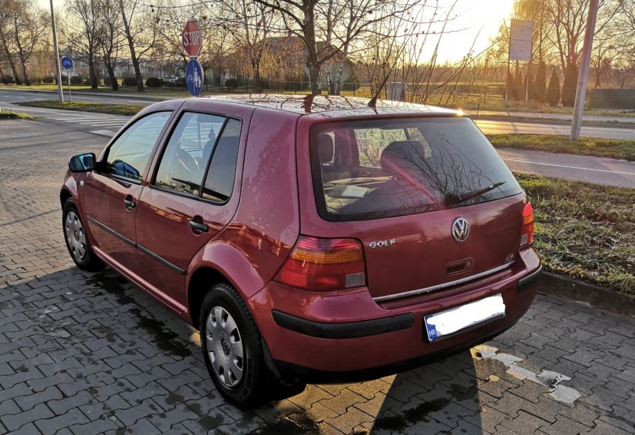 VW Golf IV 1,9 SDI 2001.god., reg. 7/2020. KLIMA ,VELIKI
