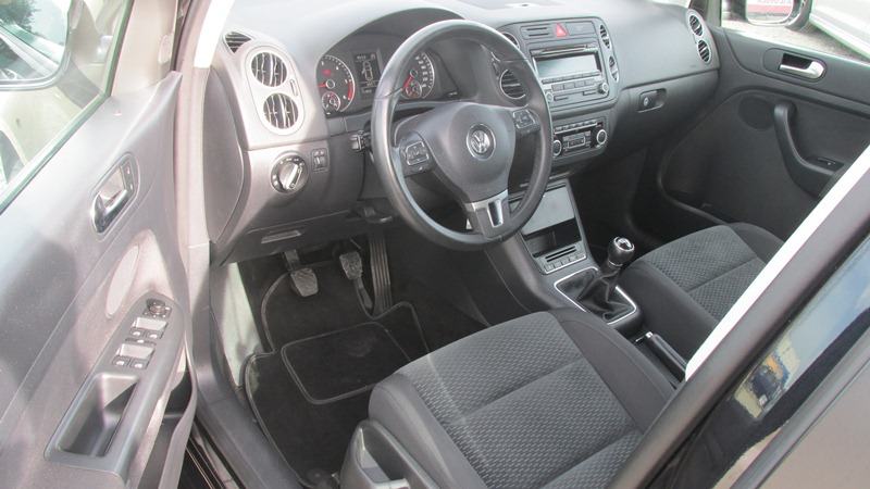 VW Golf Plus 1,6 TDI NEMA 5 P.P,TEMPOMAT,PDC,ISOFIX, 2011