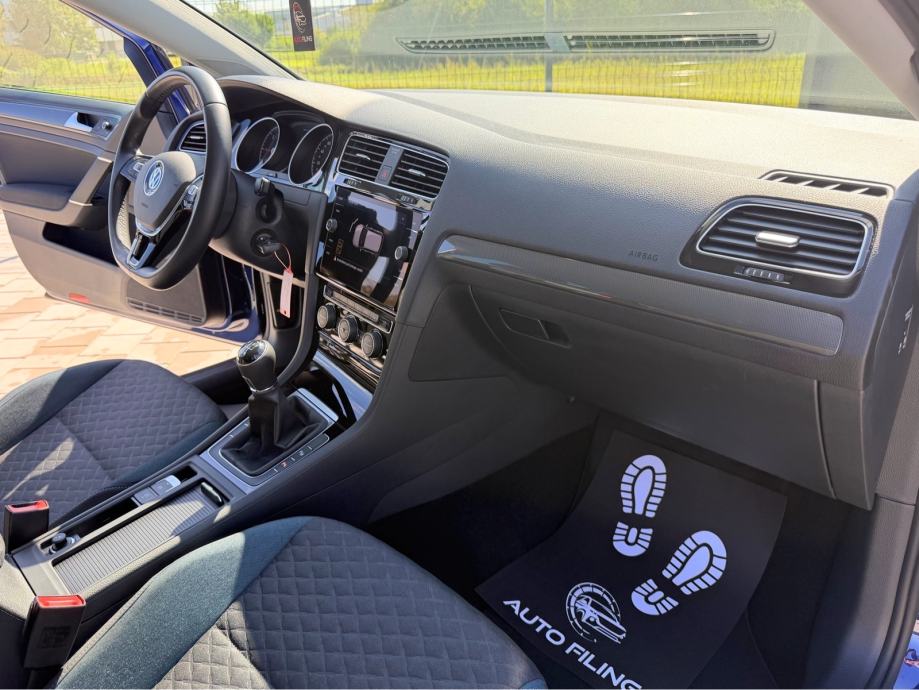 VW Golf 7 1,6 TDI IQ.Drive*LED*MRTVI KUT*NAVI*360 PARK SENZORI*, fotografija 12