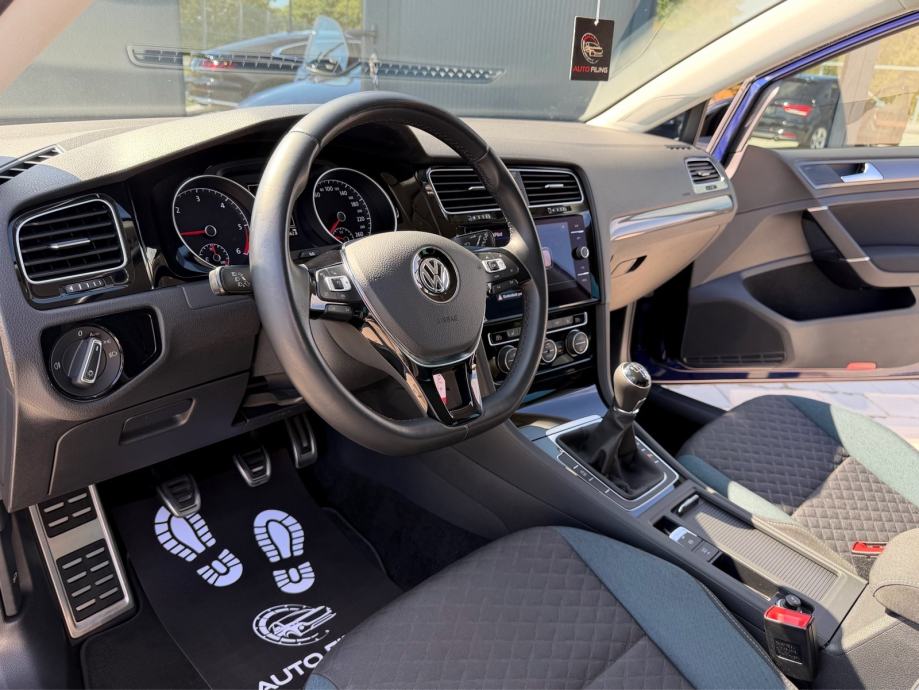 VW Golf 7 1,6 TDI IQ.Drive*LED*MRTVI KUT*NAVI*360 PARK SENZORI*, fotografija 11
