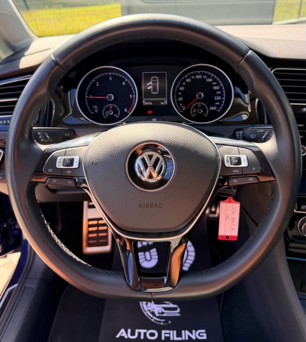 VW Golf 7 1,6 TDI IQ.Drive*LED*MRTVI KUT*NAVI*360 PARK SENZORI*, fotografija 14