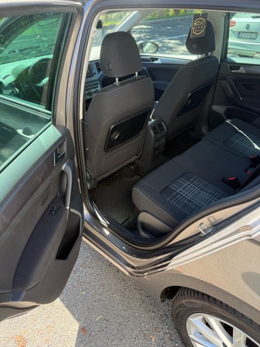 VW Golf Sportsvan 2.0 TDI Lounge *JAMSTVO 12 MJESECI*, fotografija 7