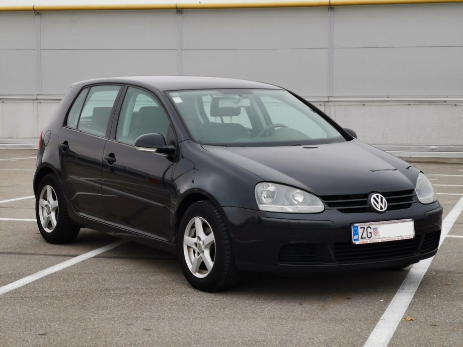 VW Golf V 1,9 TDI 66 kW / 90 KS model za njemačko tržište, 2004 god. VW Golf V 1,9 TDI 66 kW / 90 KS model za njemačko tržište, 2004 god.