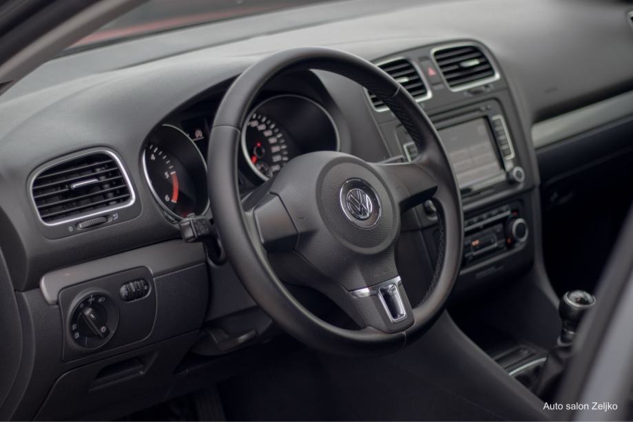 VW Golf VI 1.6 TDI automatska klima | navigacija | alu | registriran, fotografija 7