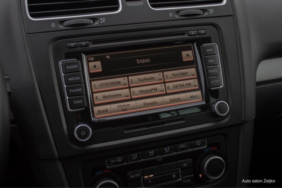 VW Golf VI 1.6 TDI automatska klima | navigacija | alu | registriran, fotografija 12