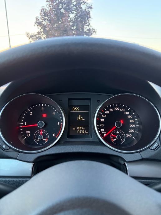 VW Golf VI 1,6 TDI, registriran godinu dana, 5850€, fotografija 8