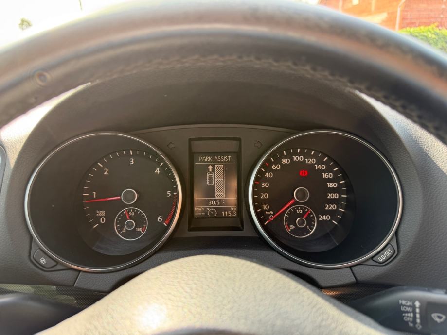 VW Golf VI 2,0 TDI COMFORTLINE, fotografija 10