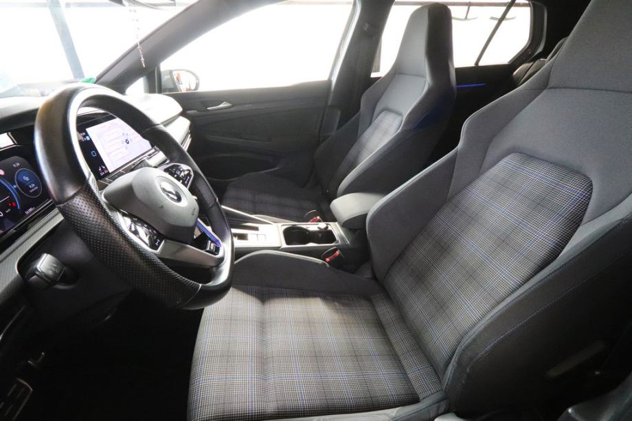 VW Golf VIII 1.4 TSI eHybrid GTE DSG-Tiptronik -IQ.LIGHT- VIRTUAL, fotografija 6