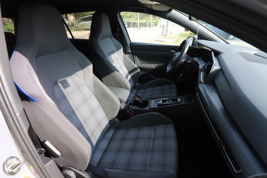 VW Golf VIII 1.4 TSI eHybrid GTE DSG-Tiptronik -IQ.LIGHT- VIRTUAL, fotografija 7