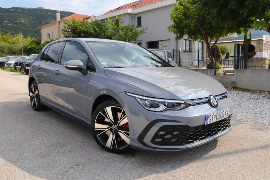 VW Golf VIII 1.4 TSI eHybrid GTE DSG-Tiptronik -IQ.LIGHT- VIRTUAL, fotografija 12