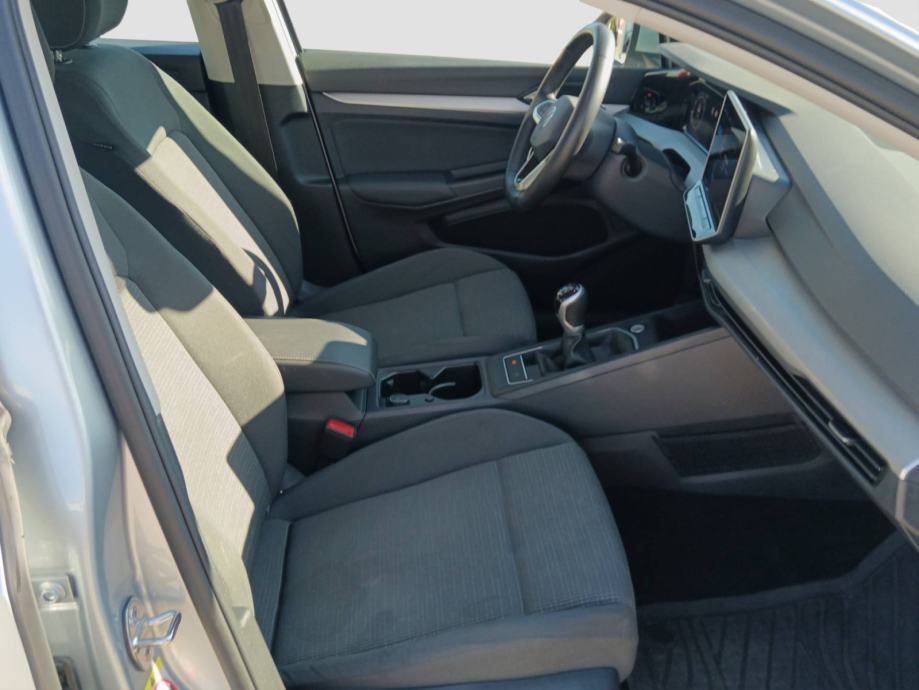VW GOLF VIII 1.5 TSI 115 KS LIFE *TVORNIČKO JAMSTVO*, fotografija 13
