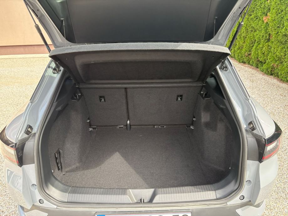 VW ID.4 Pro Perf. 77kWh/1.vlasnik/Topl.pumpa/Reg.08-27/Može leasing, fotografija 10