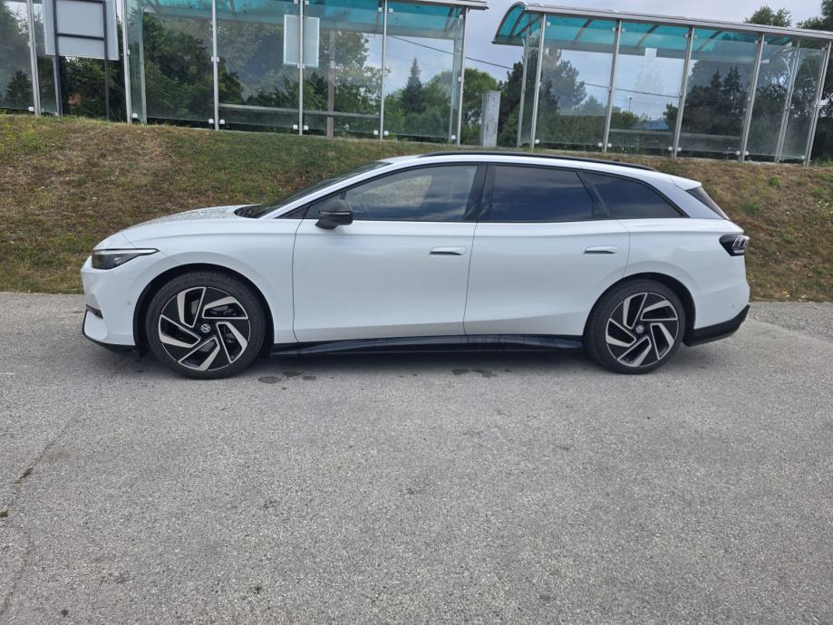 VW ID.7 Pro Tourer 77 kw, fotografija 2
