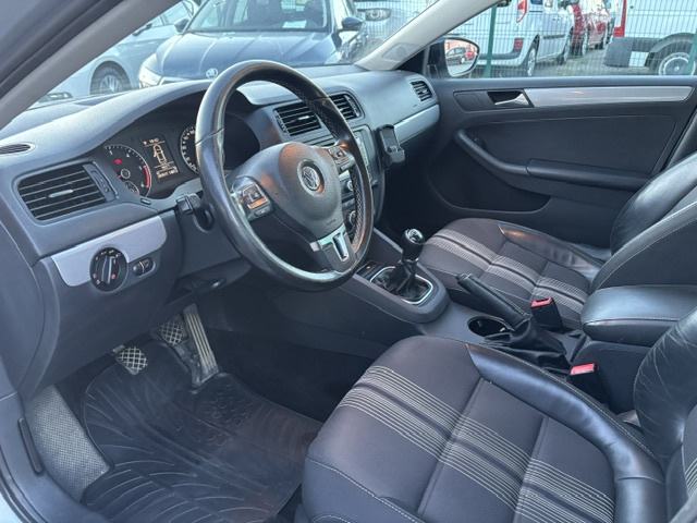 VW Jetta 1,6 TDI Highline Led Xenon Navi Alu Reg do 07.2027!!!, fotografija 12