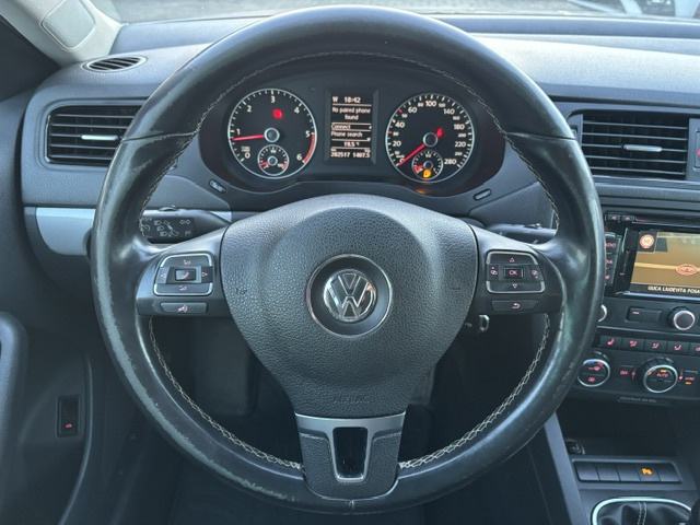 VW Jetta 1,6 TDI Highline Led Xenon Navi Alu Reg do 07.2027!!!, fotografija 14