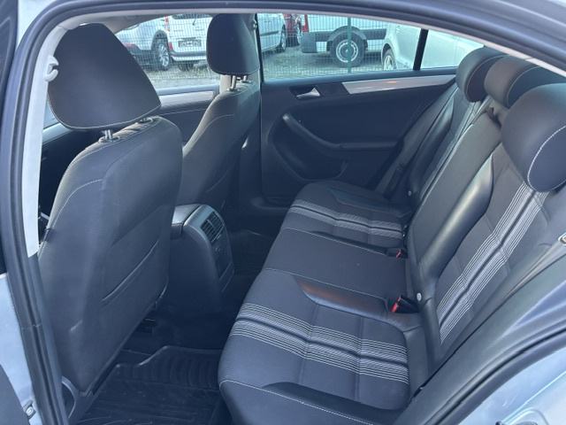 VW Jetta 1,6 TDI Highline Led Xenon Navi Alu Reg do 07.2027!!!, fotografija 19
