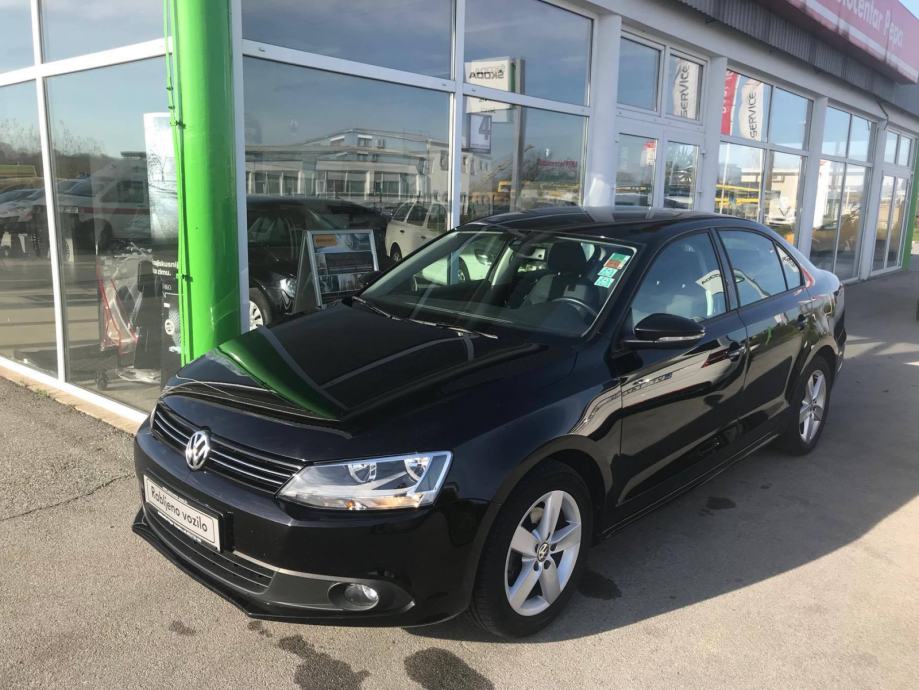 VW Jetta 1,6 TDI RABBIT (nema troška prijepisa) uredna servisna, 2013 god.