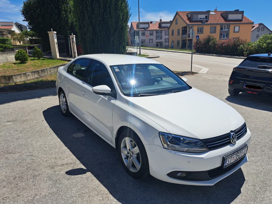 VW Jetta 1,6 TDI Rabbit_obavljen veliki servis,registriran do 05/2026 ...