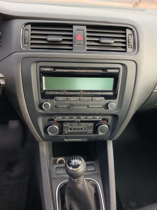 VW Jetta 1,6 TDI mali potrošač, fotografija 12