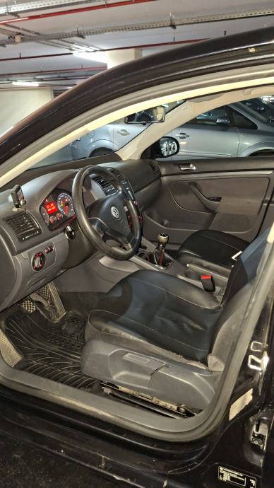 VW Jetta 1,9 TDI, fotografija 5