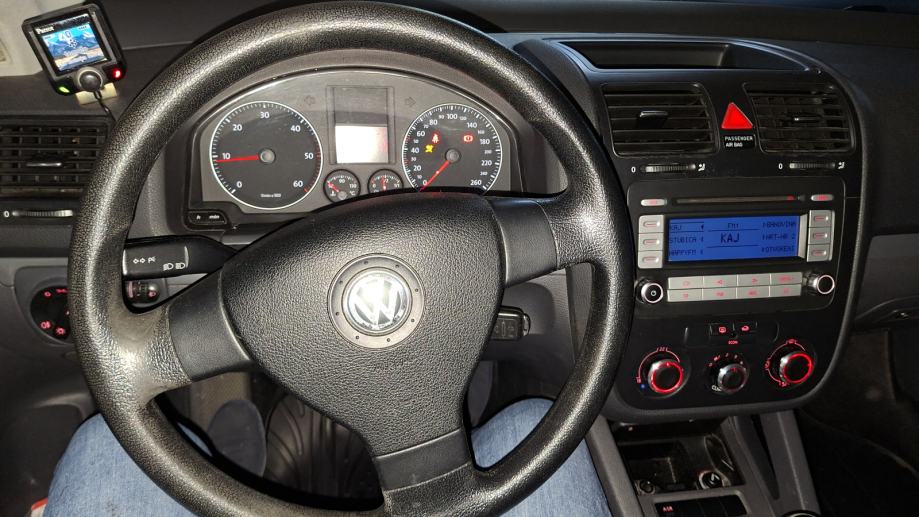 VW Jetta 1,9 TDI, fotografija 9
