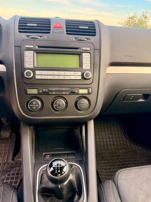 VW Jetta 1,9 TDI, fotografija 7