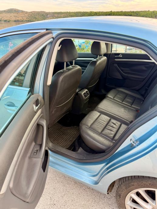 VW Jetta 1,9 TDI, fotografija 4
