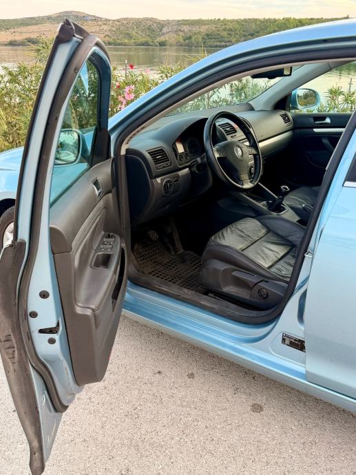 VW Jetta 1,9 TDI, fotografija 12