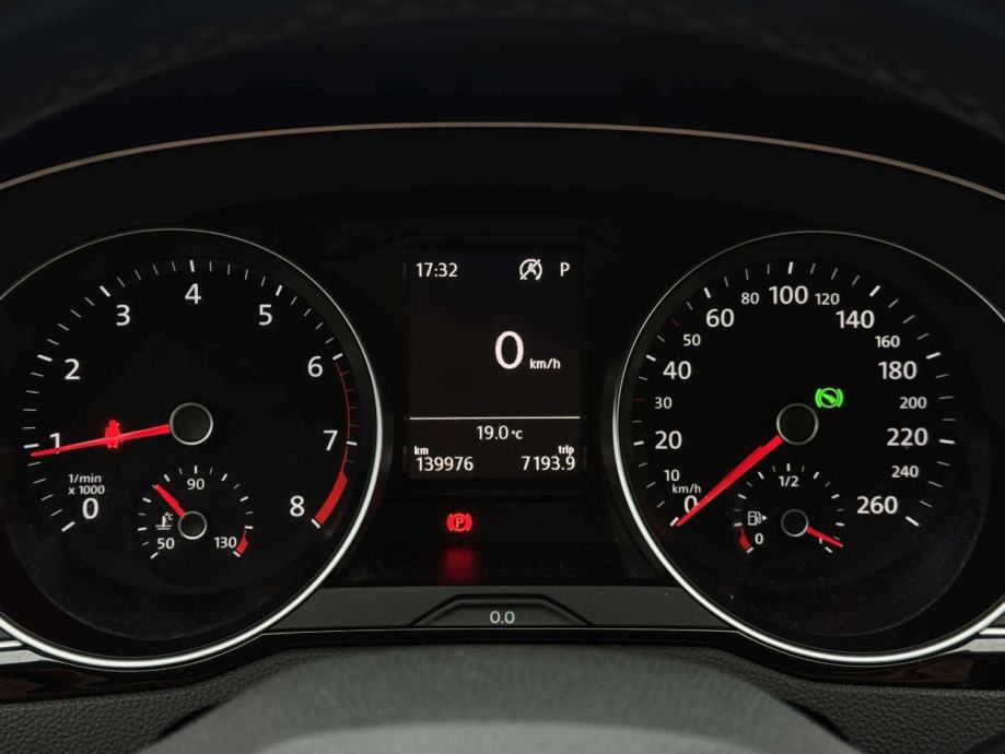 VW PASSAT 1,5 TSI **FULL SERVISNA** 1.VL**U PDV-U**, fotografija 6