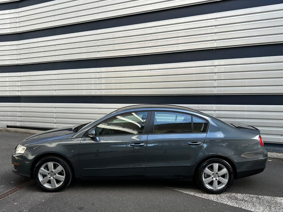 VW Passat 1,6*Hr.Auto*Klima*214TKM*Super stanje*, fotografija 5