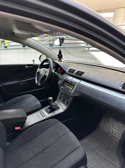 VW Passat 1,6*Hr.Auto*Klima*214TKM*Super stanje*, fotografija 9
