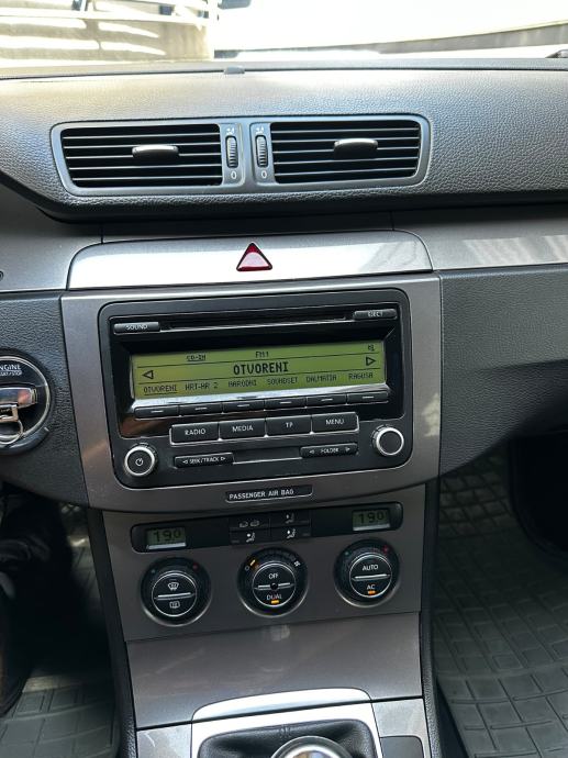 VW Passat 1,6*Hr.Auto*Klima*214TKM*Super stanje*, fotografija 12