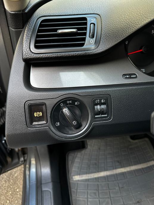VW Passat 1,6*Hr.Auto*Klima*214TKM*Super stanje*, fotografija 13