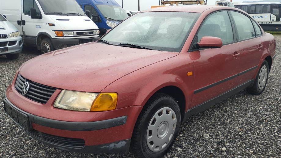 VW Passat 1,6, pogled izvana - slika 3