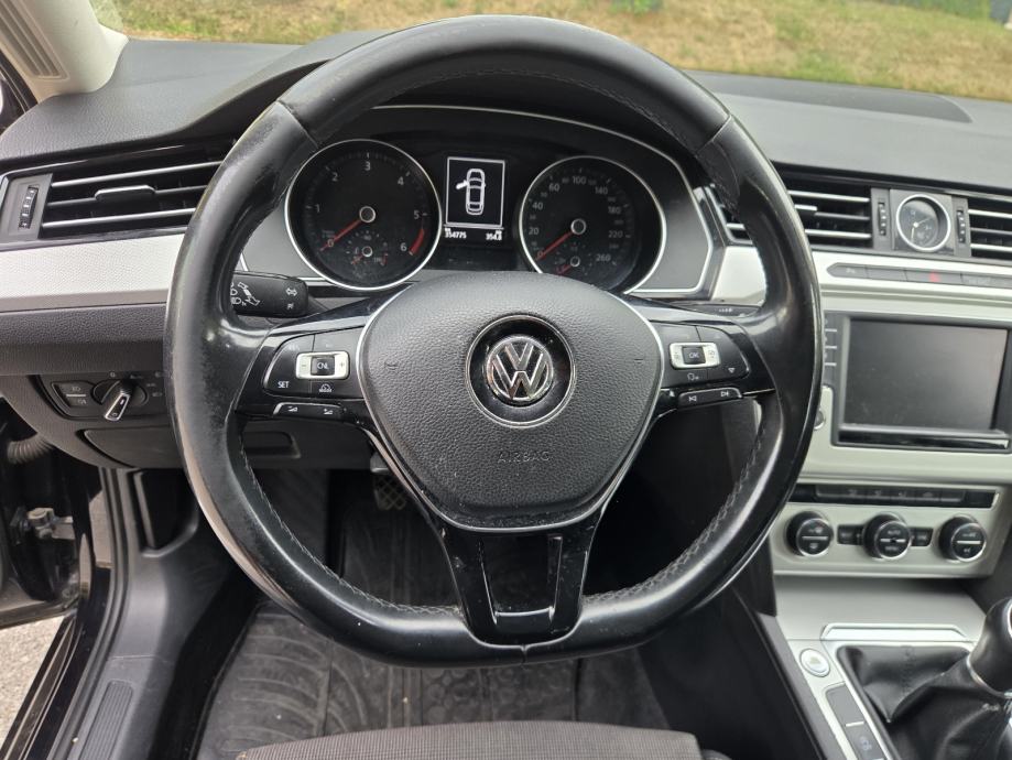 VW Passat 1,6 TDI, 1.vlasnik, 2016.g., fotografija 12