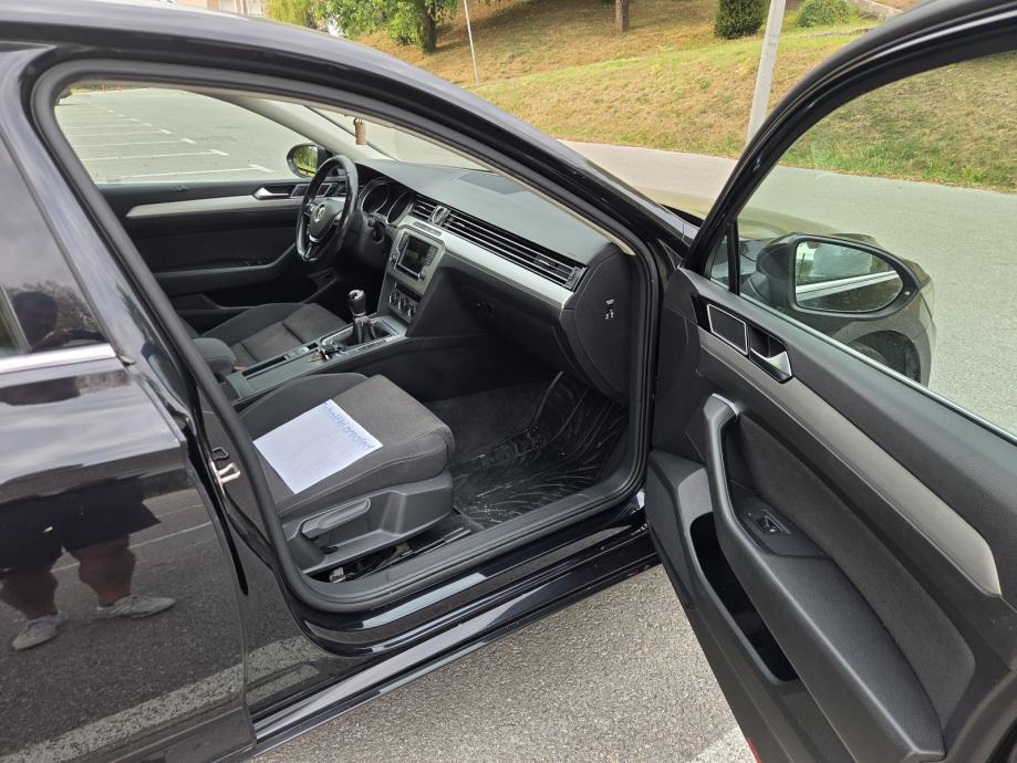 VW Passat 1,6 TDI, 1.vlasnik, 2016.g., fotografija 17