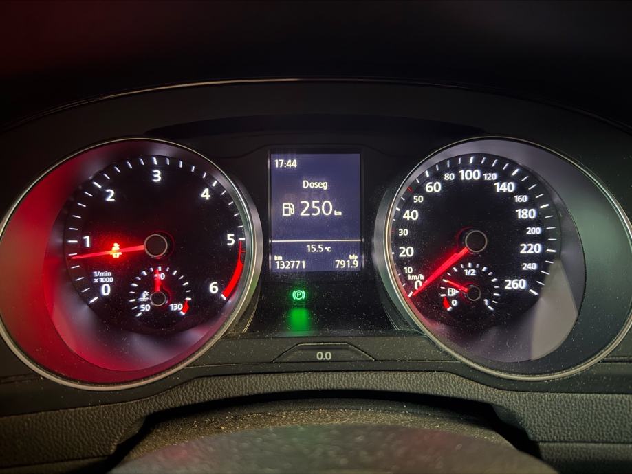 VW Passat 1,6 tdi, 1. vlasnik, nije uvoz, fotografija 6