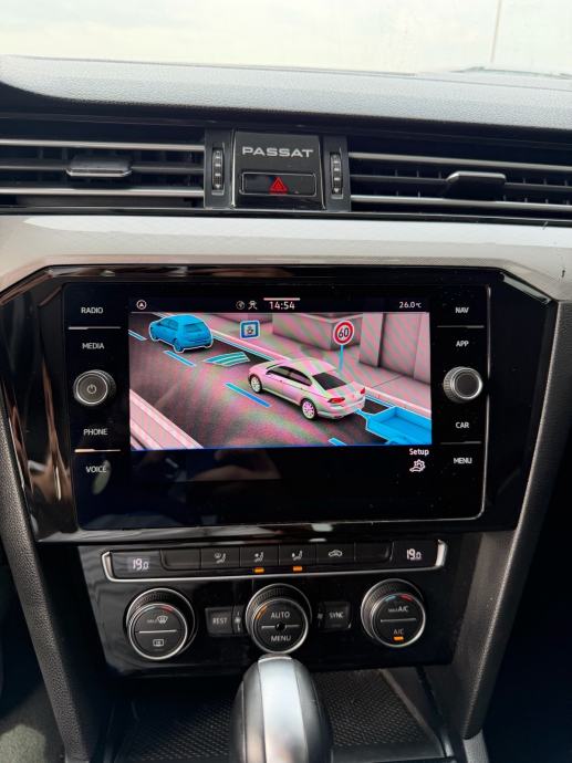 VW Passat 1,6 TDI automatik reg:7/2027, fotografija 20