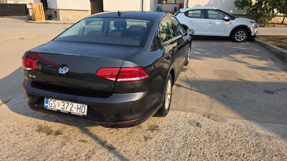 VW Passat 1,6 TDI BMT DSG automatik, fotografija 8