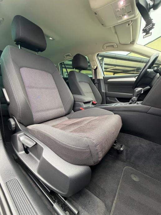VW Passat 1,6 TDI DSG|ACC|PDC|FULL LED|, fotografija 10