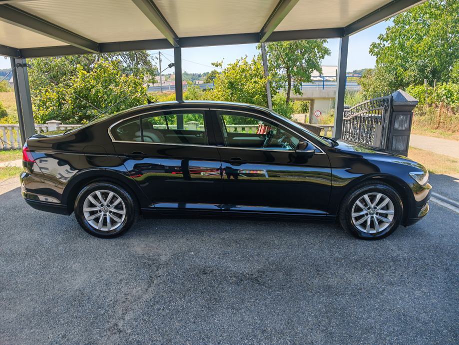 VW Passat 1,6 TDI DSG, COMFORTLINE, MATRIX LEDsvjetla, fotografija 7