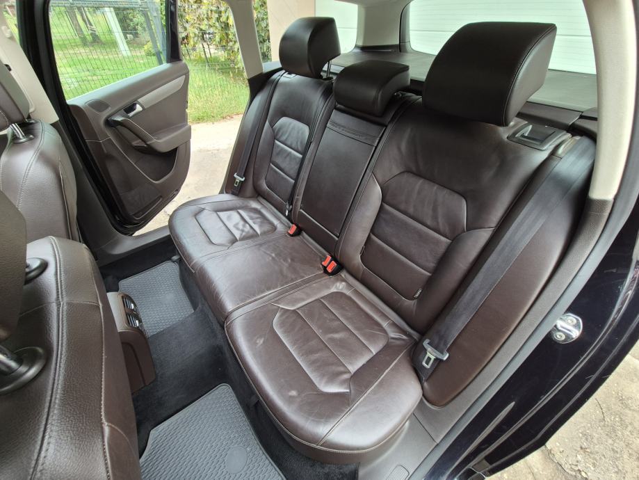VW Passat 1.6 TDI HIGHLINE*KROVNI OTVOR*PARK. SENZORI*KOŽA*, fotografija 19