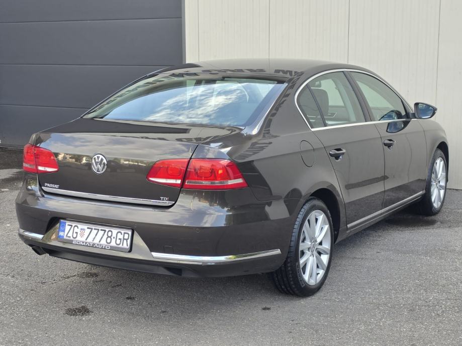 VW Passat 1,6 TDI ● HIGHLINE ● SERVISNA ● NOVE GUME ● Reg. 04/2027., fotografija 5
