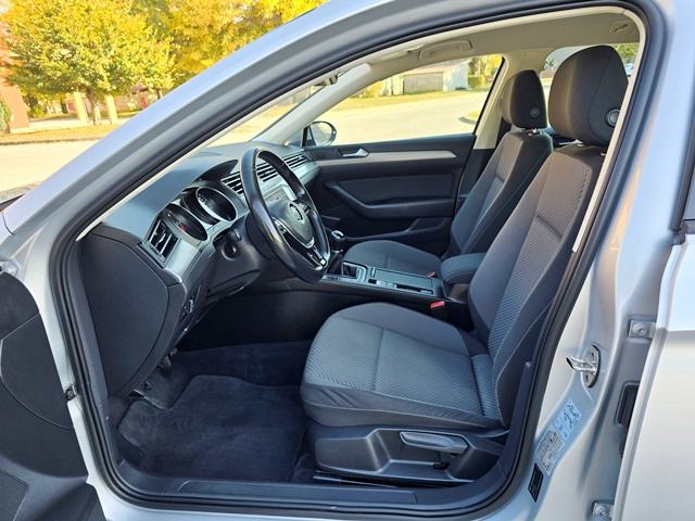 VW PASSAT 1.6 TDI-NAVI-TEMPO-PARK PILOT-PDC-1VL-POTVRDA KM-KAO NOV, fotografija 12