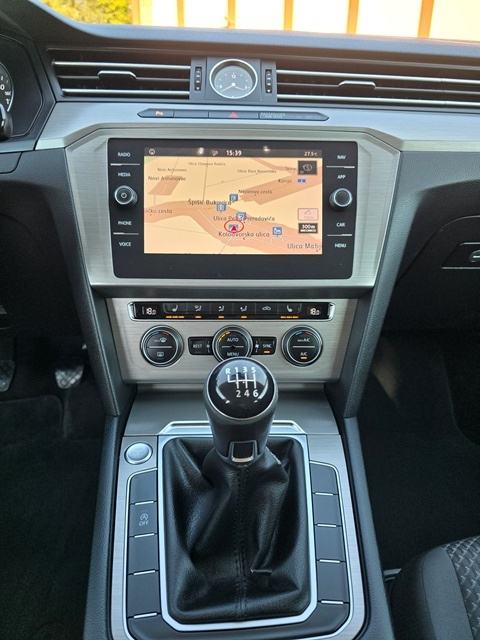 VW PASSAT 1.6 TDI-NAVI-TEMPO-PARK PILOT-PDC-1VL-POTVRDA KM-KAO NOV, fotografija 13